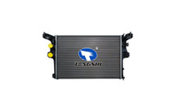 New TONGSHI OEM 5801264635 Cooling Radiator for DAlLY V Platform/Chassis Car1