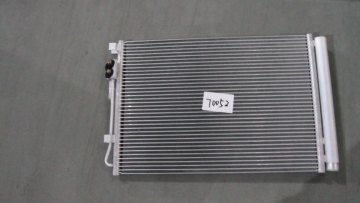 Radiator Spare Parts for HYUNDAI H-100 PORTER 1997 2.4i  OEM 25310-4B600 Radiator Sale 70052 Cooling Radiator1