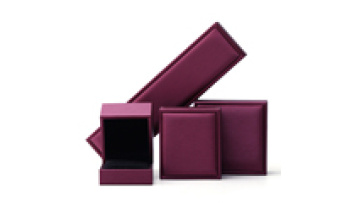 Hanhong factory wholesale custom luxury velvet jewelry packaging box sponge necklace ring box purple PU leather jewelry box1