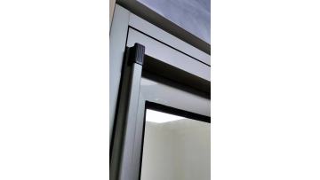 pt door track