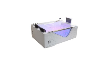 Large Spa Tub