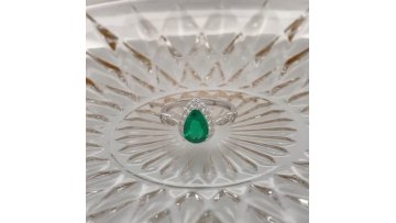 High Quality luxury Fashion Vintage Lab Grown Emerald Engagement Wedding Rings For Women1