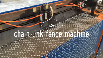 fully automatic Diamond Gi and pvc wire mesh chain link fence weaving net making machine1