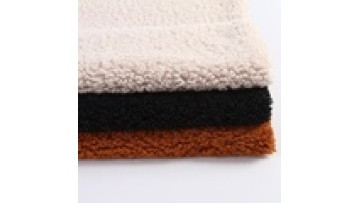 Three Colors Optional Fashion Knit 100% Polyester 380gsm Soft Polar Fleece Fabric for Coat1