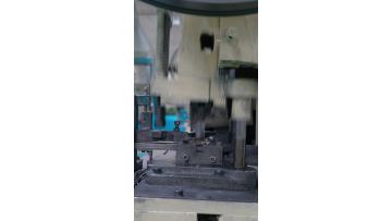 U-shaped aluminum clip for sealing plastic bags