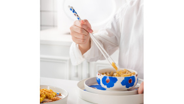 Our Premium Chinese Chopsticks in Brown Style!