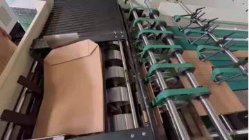 Automatic Bottom Sealing Production Line 02