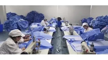 CE En 13795 Eo Sterilization Ultrasonic Heat Sealing SMS Sterile Surgeons Gowns Nonwoven Disposable Hospital Operation Medical Surgical Gown Surgical Robes1