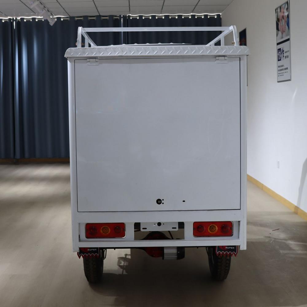 Upgraded super large battery car