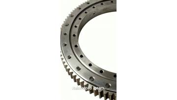 Slewing bearing
