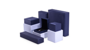 Hanhong factory wholesale custom luxury velvet jewelry packaging box thick sponge necklace ring box blue PU leather jewelry box1