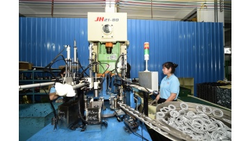 The production process of casters