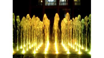 Music fountain with rhythm