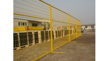 temporary fencing saprying