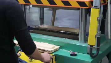 The machine is trimming burr