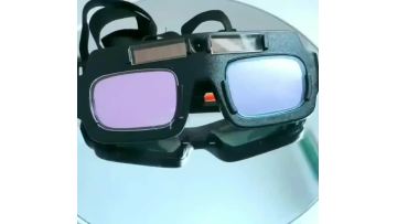 Welding goggle