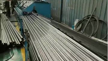 carbon pipe