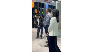 Customer visited us to discuss potential collabovation. It was a mutually beneficial meeting