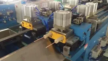 2+2 Type CNC Pipe Straightening and Cutting Machine1