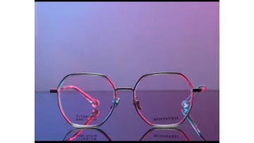 Eyewear Details Display