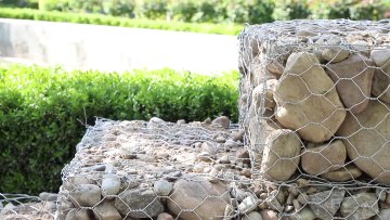 Factory Sale Galvanized Welded Gabion Mesh Boxes Garden Fence Basket Cage1