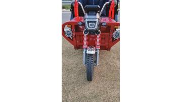 Electric tricycle load driving demonstration