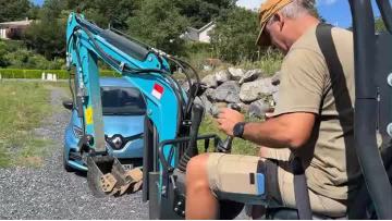 French customer feedback NM-E10PRO excavator use v