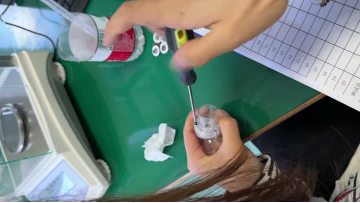 Assembly of atomizer head