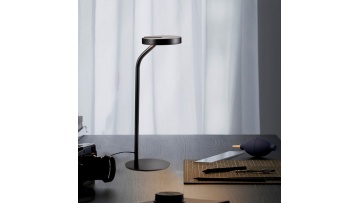 Modern Style Dimming Table Lamp