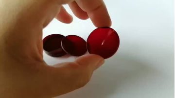 red optical glass HB650 (1)