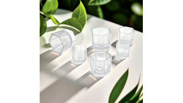 Diamond-shaped cup