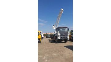 Curved arm 22 meter high-altitude work vehicle