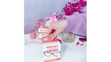 Lens Cleaning Wet Wipes