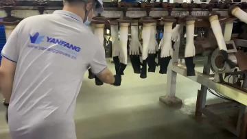 Disposable powder free nitrile gloves