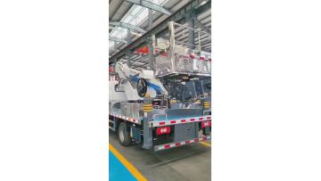 Export aerial work vehicle