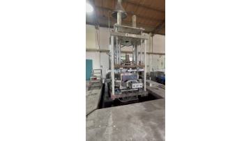 Gravity casting machine