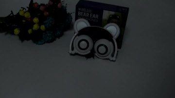 Bluetooth LED glowing Bear ear cute Headphone.mp4