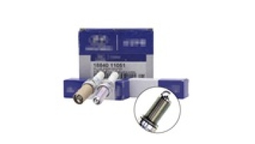 Auto Engine Parts Spark Plug 18840-11051 For Korean Car Hyundai SANTA FE Kia  CARNIVAL OPTIMA1