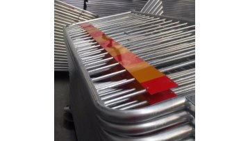Hot Dipped Galvanized High Quality Crowed Control Barricade Powder Coated1