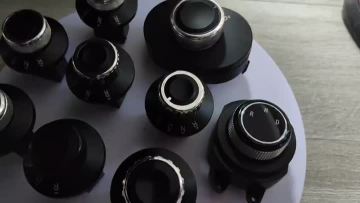 Knob position switch
