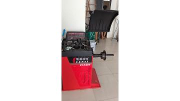 Tyre Balancer