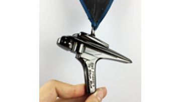 Zhongshan factory custom metal die-casting gun black plating 3D medals and lanyards1