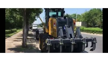 Motor Grader GR135