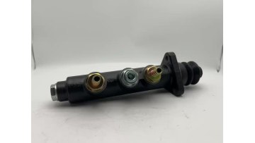 Wholesale Price Auto Brake Pump Brake Master Cylinder for Construction Vehicles1