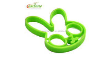 Customize kitchen tools Flower/Heart/Circle shape silicone egg omelette Non Stick Fried Egg Mold1