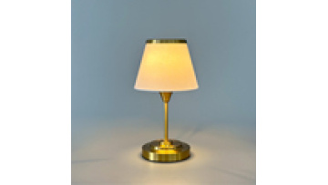 Nordic Rechargeable Table Lamp for Home, Hotel, and Restaurant Decor1