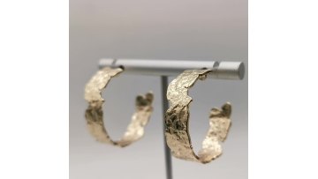 Women Delicate wholesale new hammered irregular hoop earring 20221