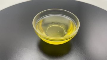 SORBITAN ISOSTEARATE