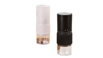 Portable coffee bean grinder