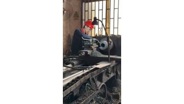 hydraulic scrap baling press
